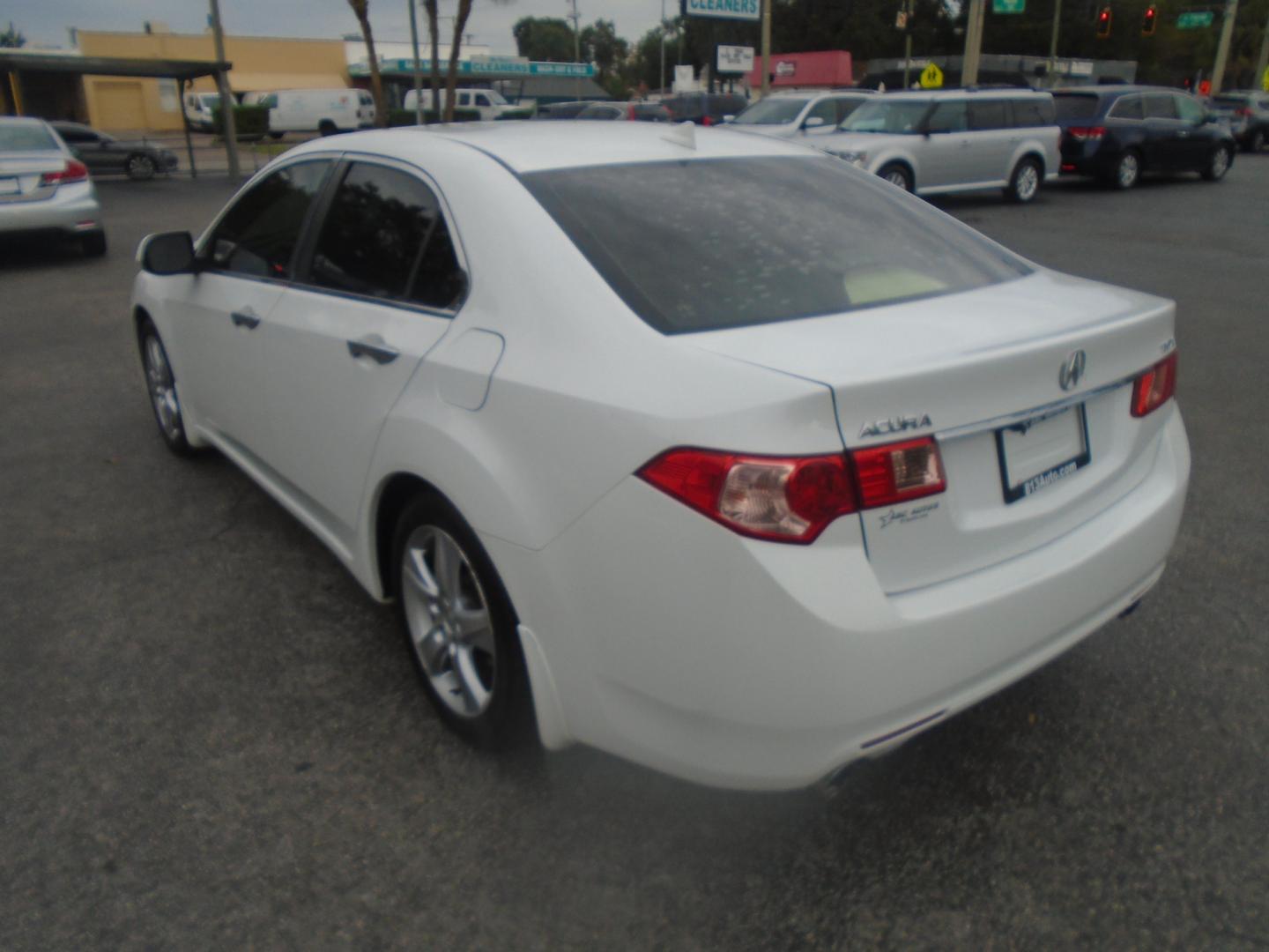 2013 Acura TSX 5-Speed AT with Tech Package (JH4CU2F62DC) with an 2.4L L4 DOHC 16V engine, 5-Speed Automatic transmission, located at 6112 N Florida Avenue, Tampa, FL, 33604, (888) 521-5131, 27.954929, -82.459534 - Photo#4